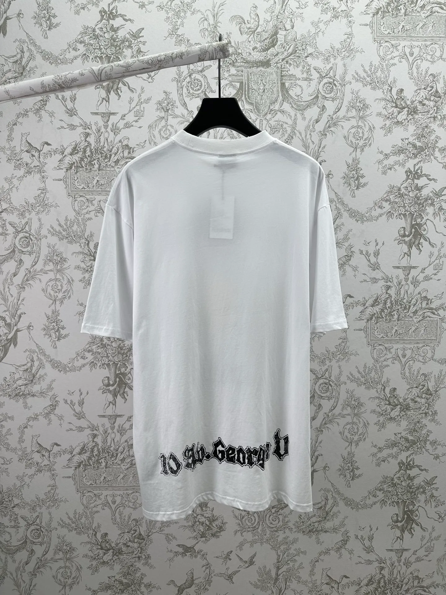 26ss T Same Style Sizes：S. M. L.